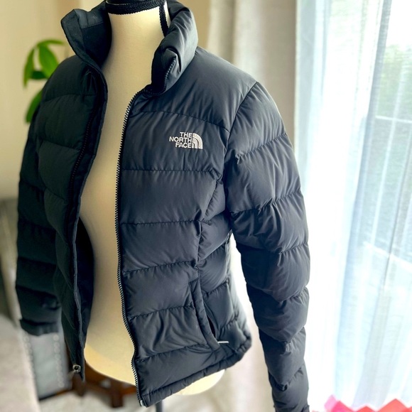 🔥🔥The North Face Black Puffer Jacket with High Collar🔥🔥 - Picture 5 of 14